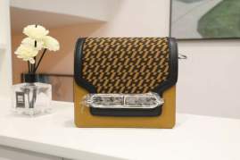 Picture of Hermes Handbags _SKUfw236182636fw